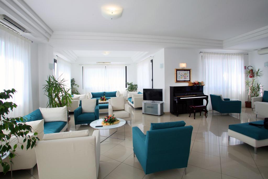 Bikini Hotel فيستَ المظهر الخارجي الصورة